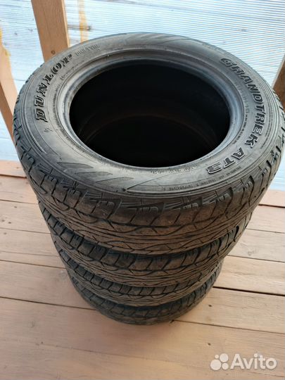 Dunlop Grandtrek AT3 215/65 R16