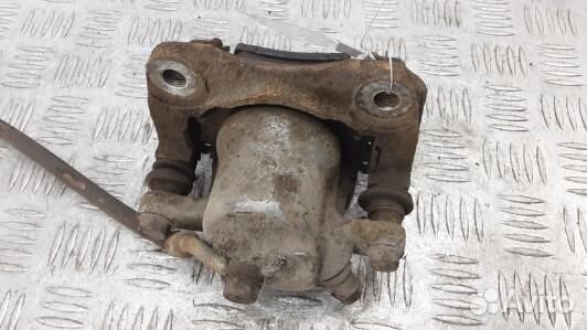 Суппорт тормозной задний правый toyota RAV 4 ZSA3