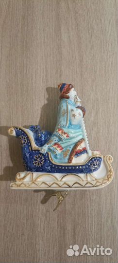 Ёлочная игрушка Дед Мороз на санях