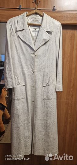 Женская одежда и обувь