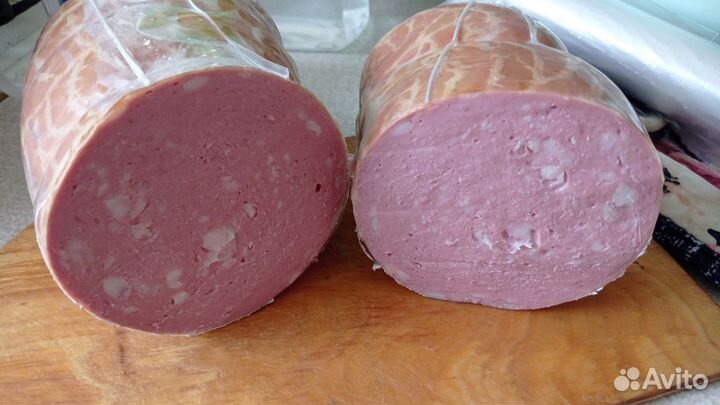 Продукты на диване