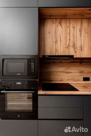 Кухня в потолок на заказ