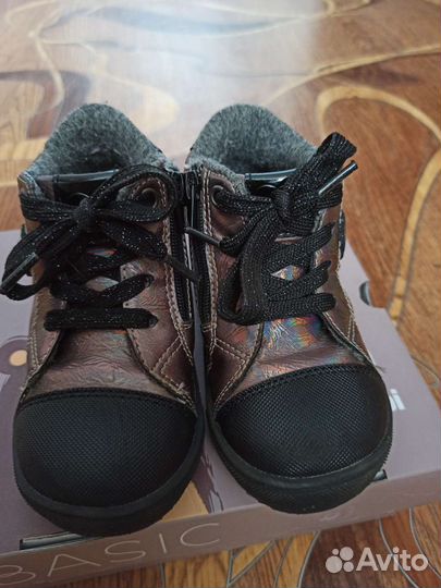 Ботинки демисезонные для девочки 23
