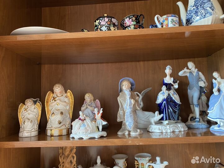 Статуэтки, вазы Royl Dux