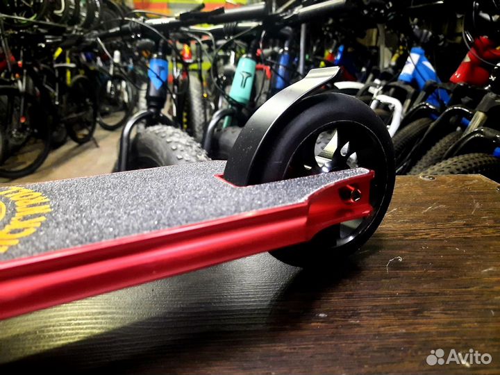 Трюковой самокат