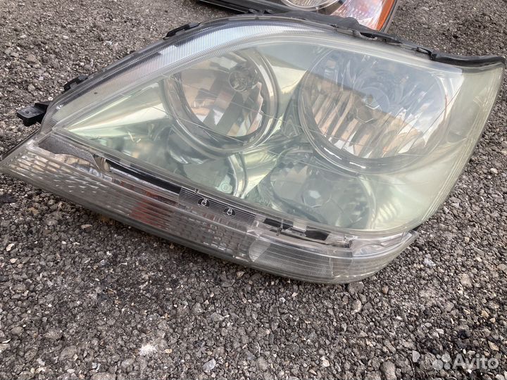 Фары тойота хариер