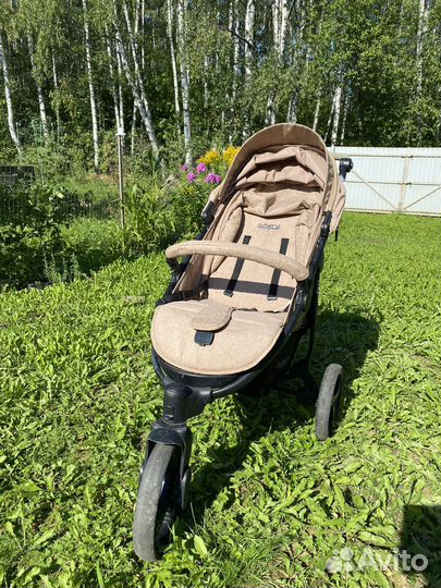 Прогулочная коляска babyton trio