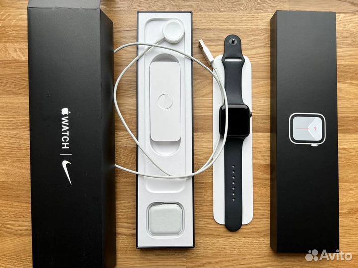 Apple Watch series 6 44mm Black