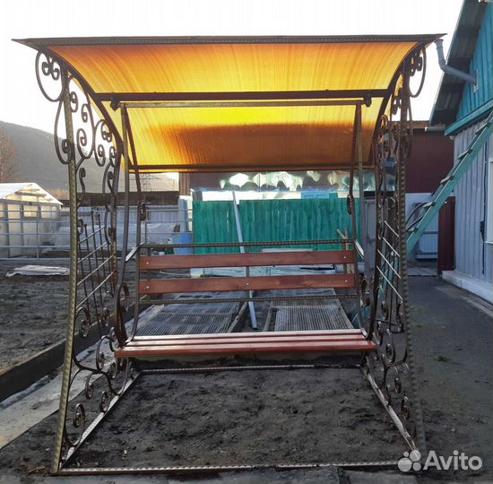 Садовая качеля