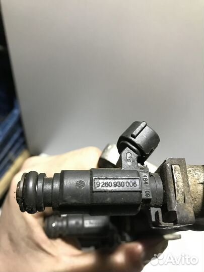 Форсунка топливная Hyundai Elantra XD