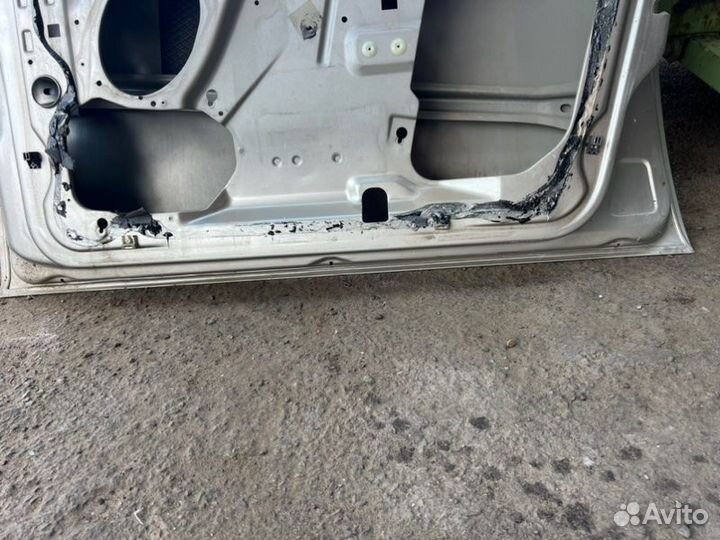 Дверь боковая передняя правая Ford Mondeo 3 седан