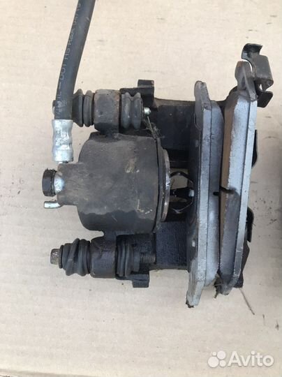 Передние колодки Chrysler Stratus 1995г