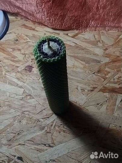 Свеча из вощины Денежная