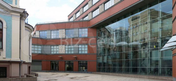 Недалеко от метро офис 407 кв.м в аренду