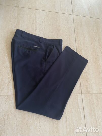 Штаны синие школьные, жилет синий и белые рубашки