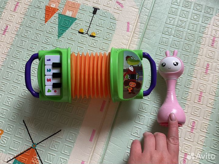 Развивающие игрушки для малышей