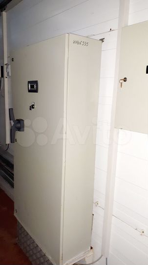 Здание 5958.3 м² + Участки