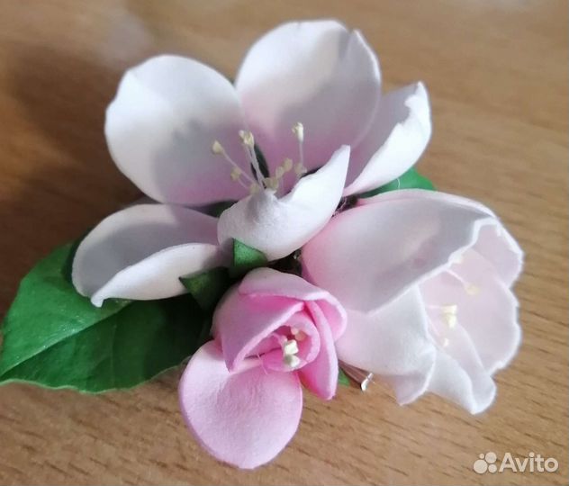 Заколка, резинка для волос, брошь из фоамирана