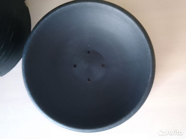 Гнёзда, насесты и поилки для голубей