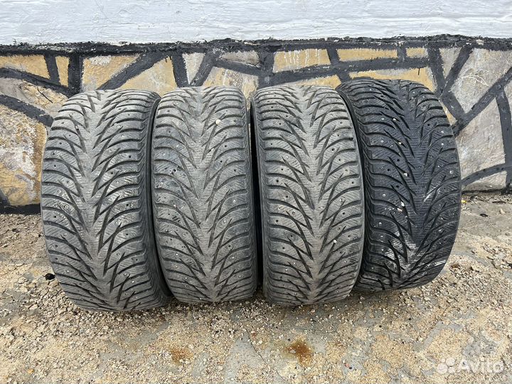 Yokohama Ice Guard Stud IG55 235/45 R17 97T