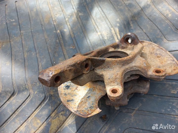 Кулак поворотный Suzuki Grand Vitara I Витара 1