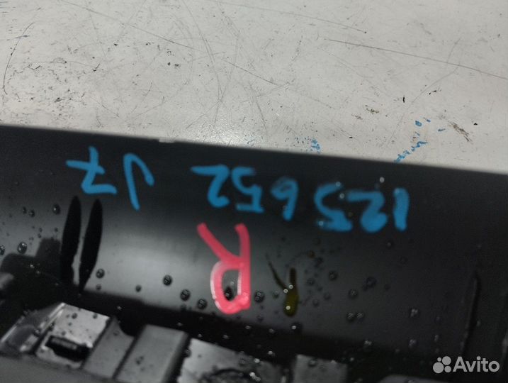 Обшивка крышки багажника правая (Jac J7)