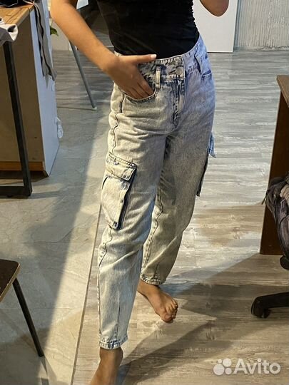 Джинсы новые
