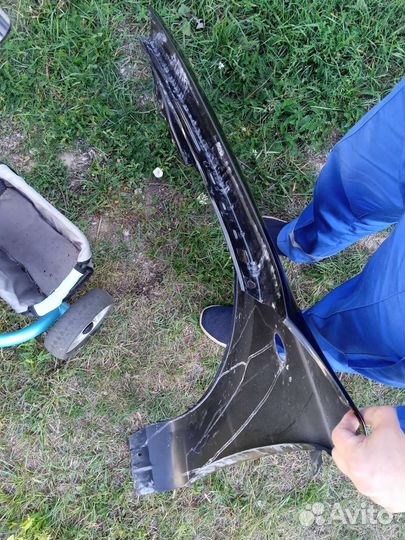 Переднее правое крыло Шевроле Лачетти