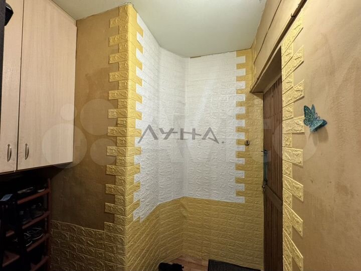 4-к. квартира, 90 м², 8/9 эт.