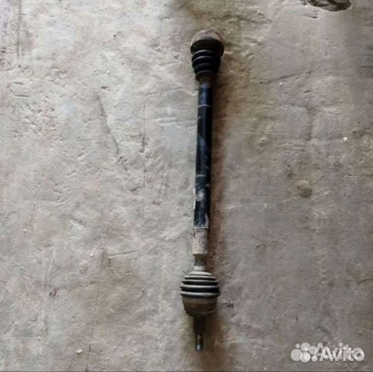 Привод правый Шкода Октавия тур А4