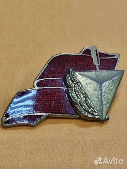 Знак цк влксм Золотой мастерок. Номерной. т/м
