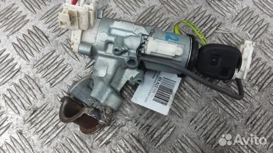 Замок зажигания toyota RAV 4 ZCA2 (HEA12J101)
