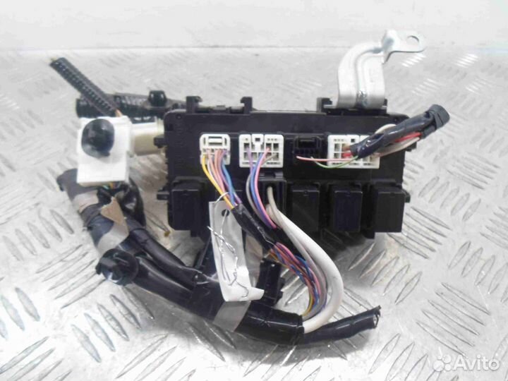 Блок предохранителей Infiniti Q50 V37