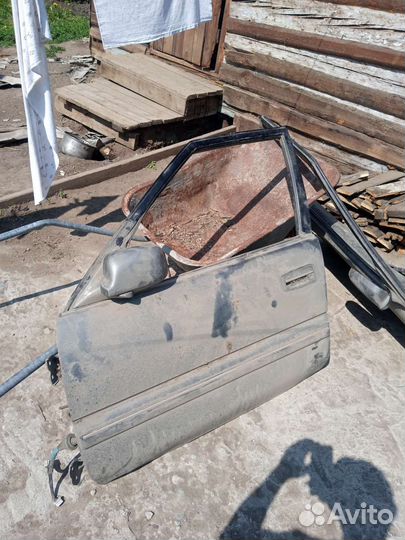 Двери, тайета переднии