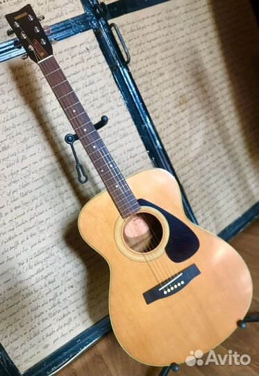 Электро акустическая гитара Yamaha Япония