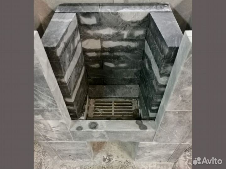 Камин полностью из натурального камня