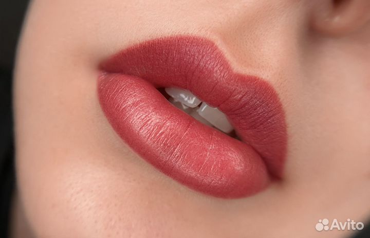 Перманентный макияж губ, бровей