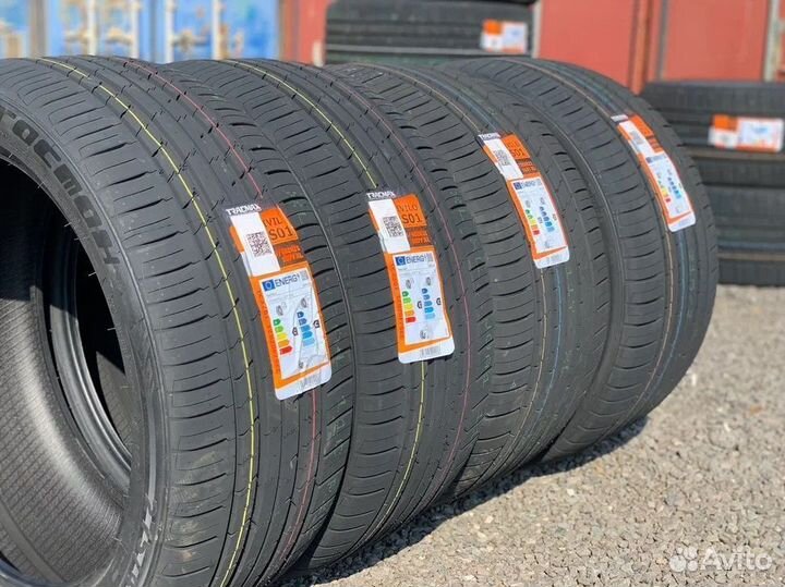 Tracmax X-Privilo RS01+ 275/30 R21 98Y