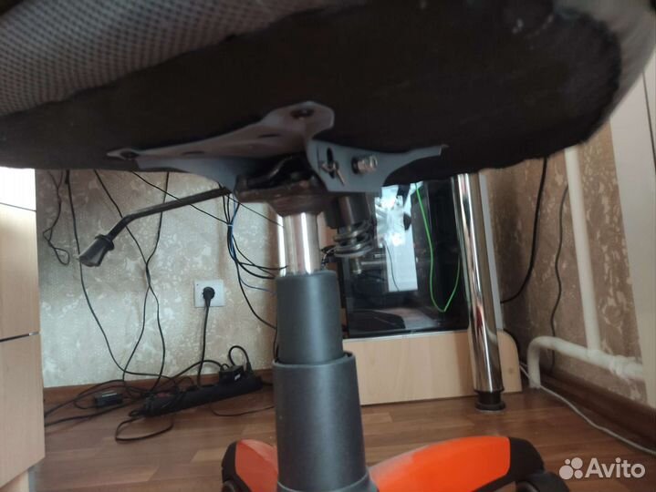 Игровое кресло кожа