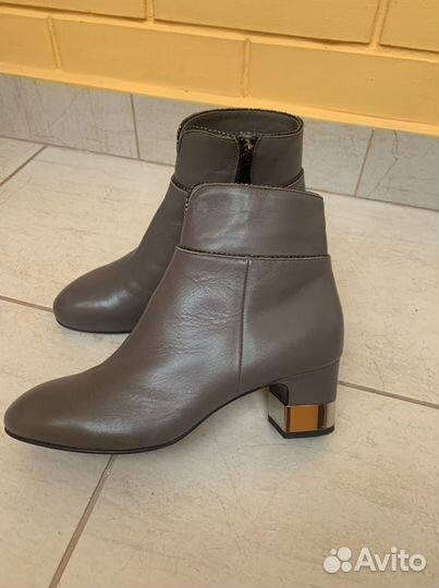 Обувь женская ботильоны