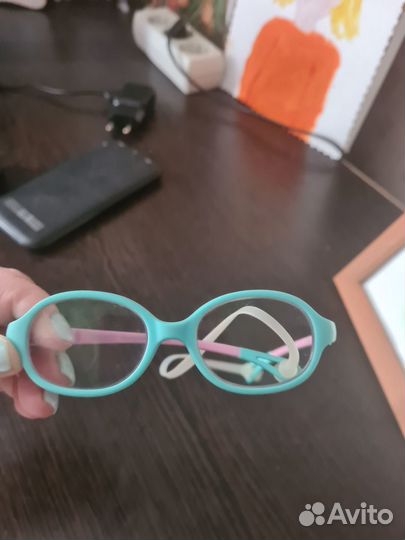 Продам очки - оправу для девочки