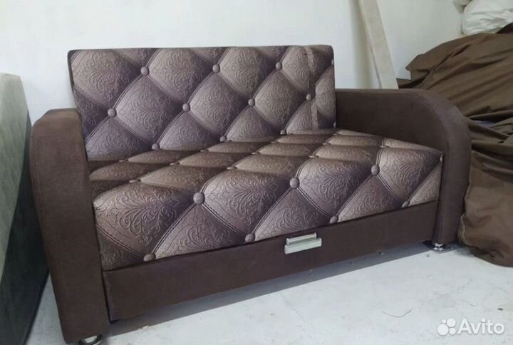 Диван чебурашка