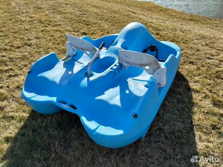 Водный велосипед катамаран