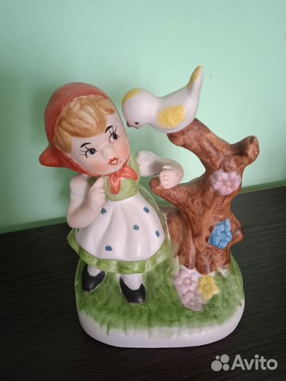 Фарфоровая немецкая статуэтка Goebel
