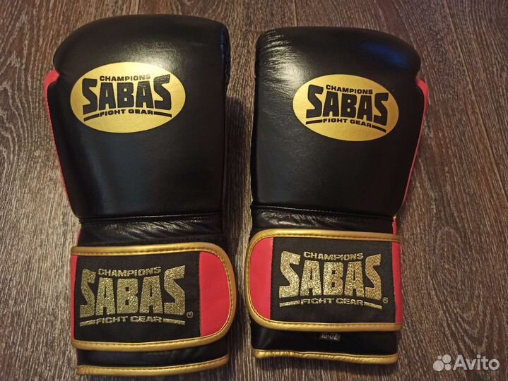 Боксерские перчатки Sabas