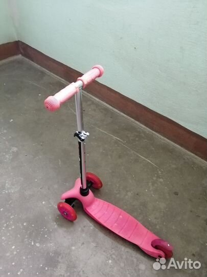 Самокат детский трёхколесный, светящиеся колеса