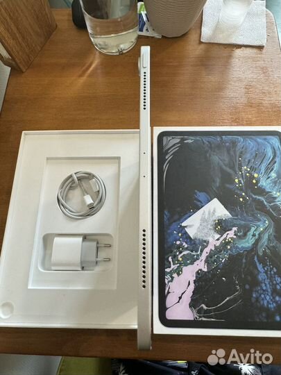 iPad pro 11 2018 64gb silver