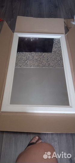Зеркало в рамке