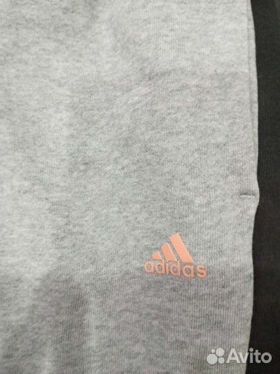 Спортивный костюм adidas