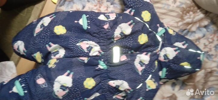 Продам зимний комбинезон на ребенка до года